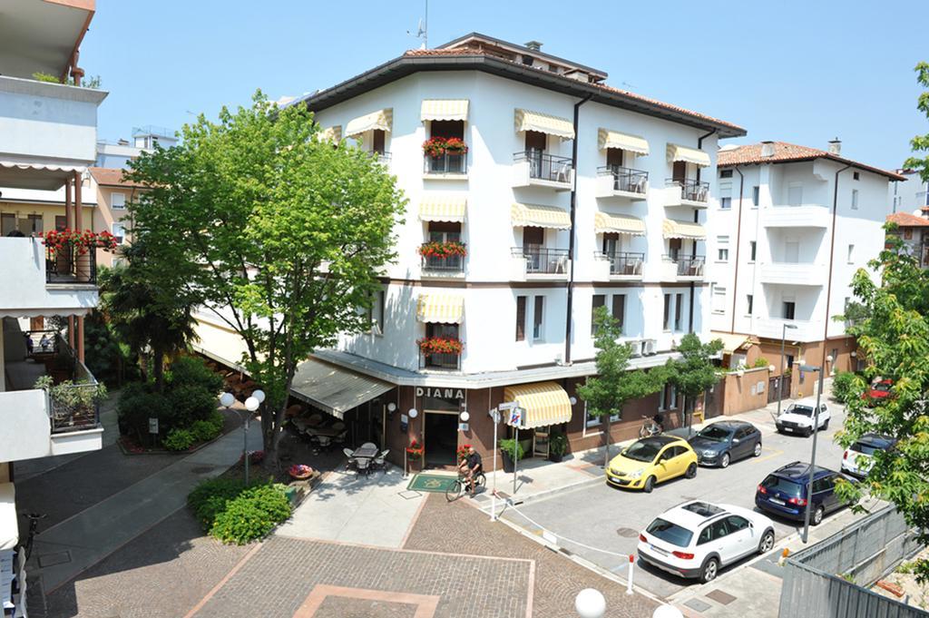 Hotel Diana Градо Экстерьер фото